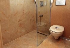 기타 3 King Hotel Cankaya