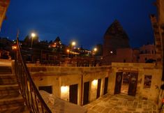 其他 2 The Dorm Cave By Travellers