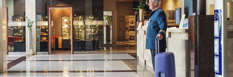 其他 Booking Hotel Crown Piast & Spa