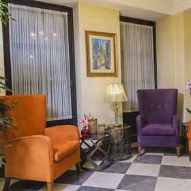 Meroddi Pera Hotel 1, Hotel Pusat Seni Schneidertempel