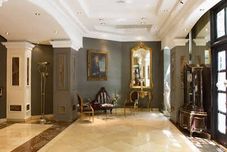 อื่นๆ Unique Executive Central