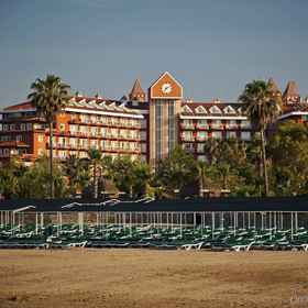 IC Santai 1, Türkiye İş Bankası Bankamatik 호텔