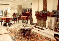 기타 2 Club Hotel Titan