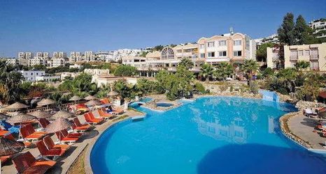 อื่นๆ 2 Palm Garden