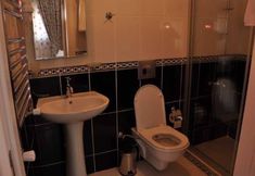 Others 3 Huxley Old City