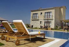 Others 3 Alacati Pupil