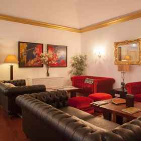 Casa Das Senhoras Rainhas1 , 飯店唐卡洛斯一世公园