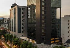 其他 6 lyf Bugis Singapore