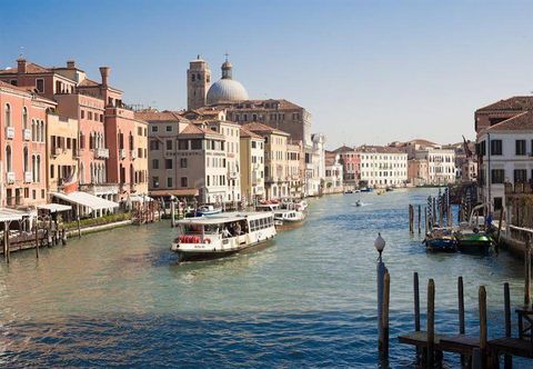 Lainnya BW Premier Collection CHC Continental