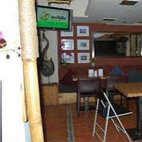 ダイヤモンドハウス 1, Tスクエア (タンフアセン) トンブリ店ホテル