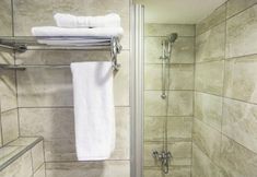 Others 4 Faros Old City