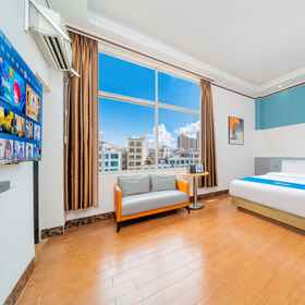 Hotel Main Pic1Huati Holiday Hotel (Xinyuan International Plaza Branch)，霞山区飯店