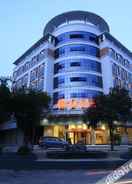 Hotel Exterior Yijia Linwan Hotel