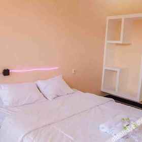 标准双人房 1 Artayya Puri 2 Near Alun Alun Caruban, 마디운 호텔