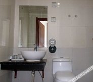 In-room Bathroom 3 优品酒店(蓬莱蓬莱阁景区店)