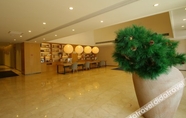 Lobby 6 Ji Hotel (Hongqiao Airport Huqingping Road)