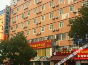 Bangunan 4 GreenTree Inn(Jinan Shandong University store, impression city, Honglou square)