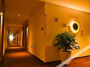 Lobby 4 IU酒店(苏州新区木渎凯马广场店)