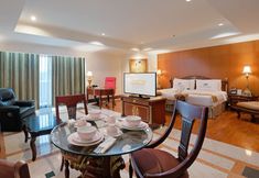 Bedroom 5 Sunlake Waterfront Resort & Convention Jakarta