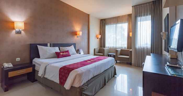 Bedroom RedDoorz Premium near Paris Van Java Mall