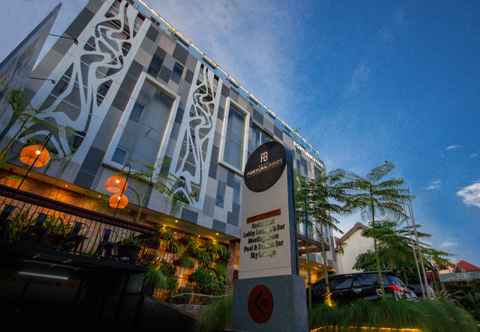 Luar Bangunan Hotel FortunaGrande Malioboro Yogyakarta By Fosia Hotels