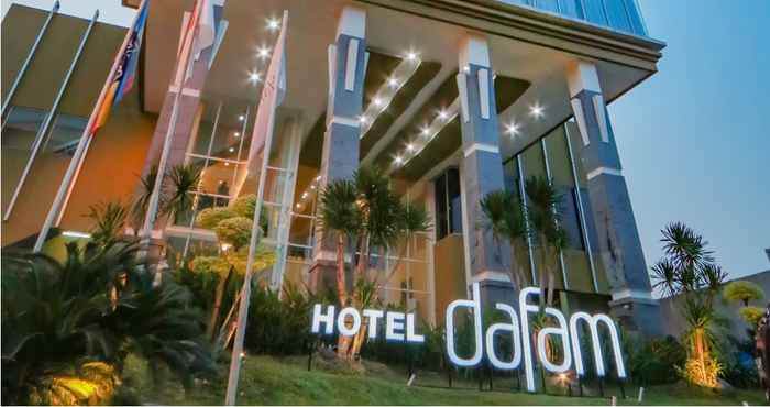 ภายนอกอาคาร Hotel Dafam Pekalongan