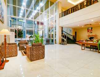 Lobby 2 Hotel Dafam Pekalongan