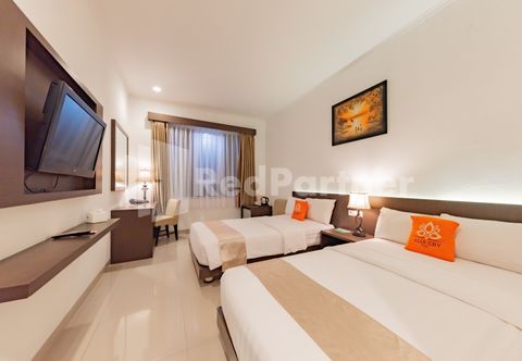อื่นๆ Hotel Alqueby near Kiara Artha Park Mitra RedDoorz