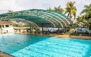 Swimming Pool 2 Horison Ultima Bandung