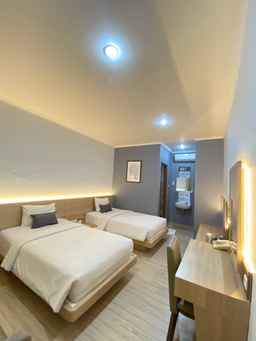 Ilos Hotel, THB 1,080.49