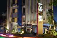 Luar Bangunan Grand Orchid Hotel Solo