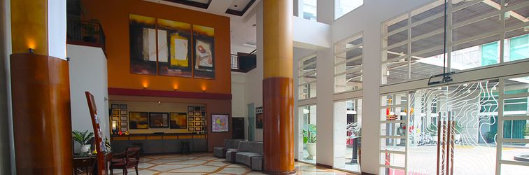 ロビー Grand Surya Hotel Kediri