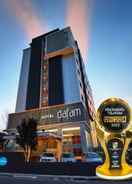 EXTERIOR_BUILDING Hotel Dafam Pekanbaru