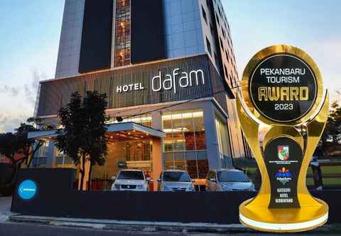 Bên ngoài Hotel Dafam Pekanbaru