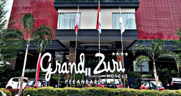 Luar Bangunan Grand Zuri Hotel Pekanbaru