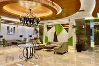 Lobby Whiz Prime Hotel Kelapa Gading