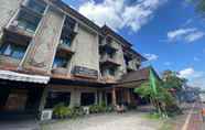 Exterior 2 Urbanview Hotel Taman Suci Denpasar Bali