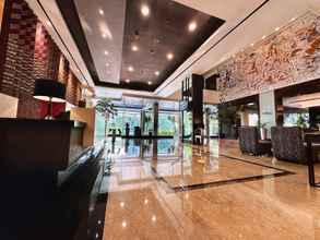 Lobby 4 Grand Zuri Hotel Cikarang Jababeka