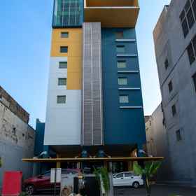 Lobby 1 Sparks Life Jakarta, ARTOTEL Curated, McDonald's Hayam Wuruk Hotels