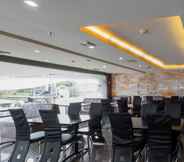 Restaurant 6 Hotel Continent Centrepoint Makassar