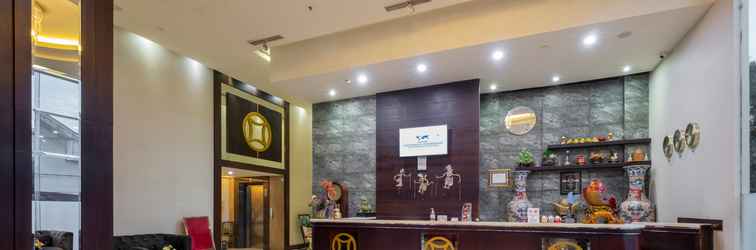 Lobby Hotel Continent Centrepoint Makassar