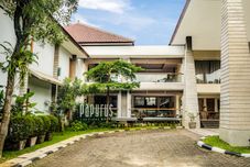 外部的 Papyrus Tropical Hotel