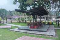 Bar, Cafe and Lounge Grand Cempaka Resort Hotel Powered by Archipelago