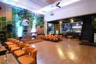 Bar, Kafe, dan Lounge The Rich Jogja Hotel