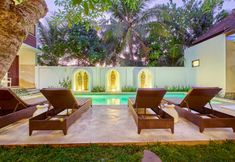 Swimming Pool 4 U Tube Hotel