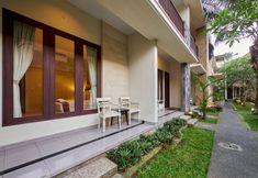 Exterior 3 U Tube Hotel