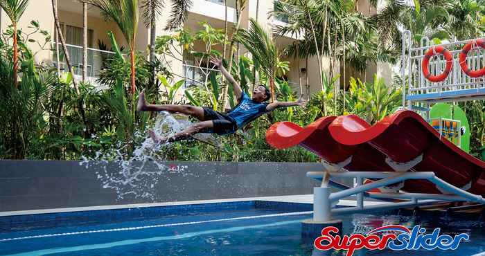 Kolam Renang Eastparc Hotel Yogyakarta