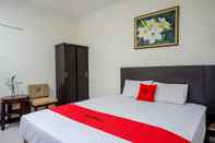 Kamar Tidur RedDoorz Plus @ Hotel Asih UNY