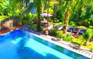 Swimming Pool 3 Puri Saron Hotel Denpasar