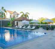 Swimming Pool 2 Sahid T-More Kupang